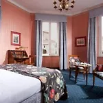 Victoria 4*