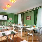 Victoria Hotel 4*