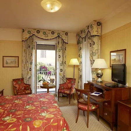 Victoria 4*