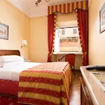 Victoria Hotel