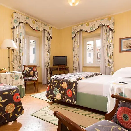 Victoria 4*